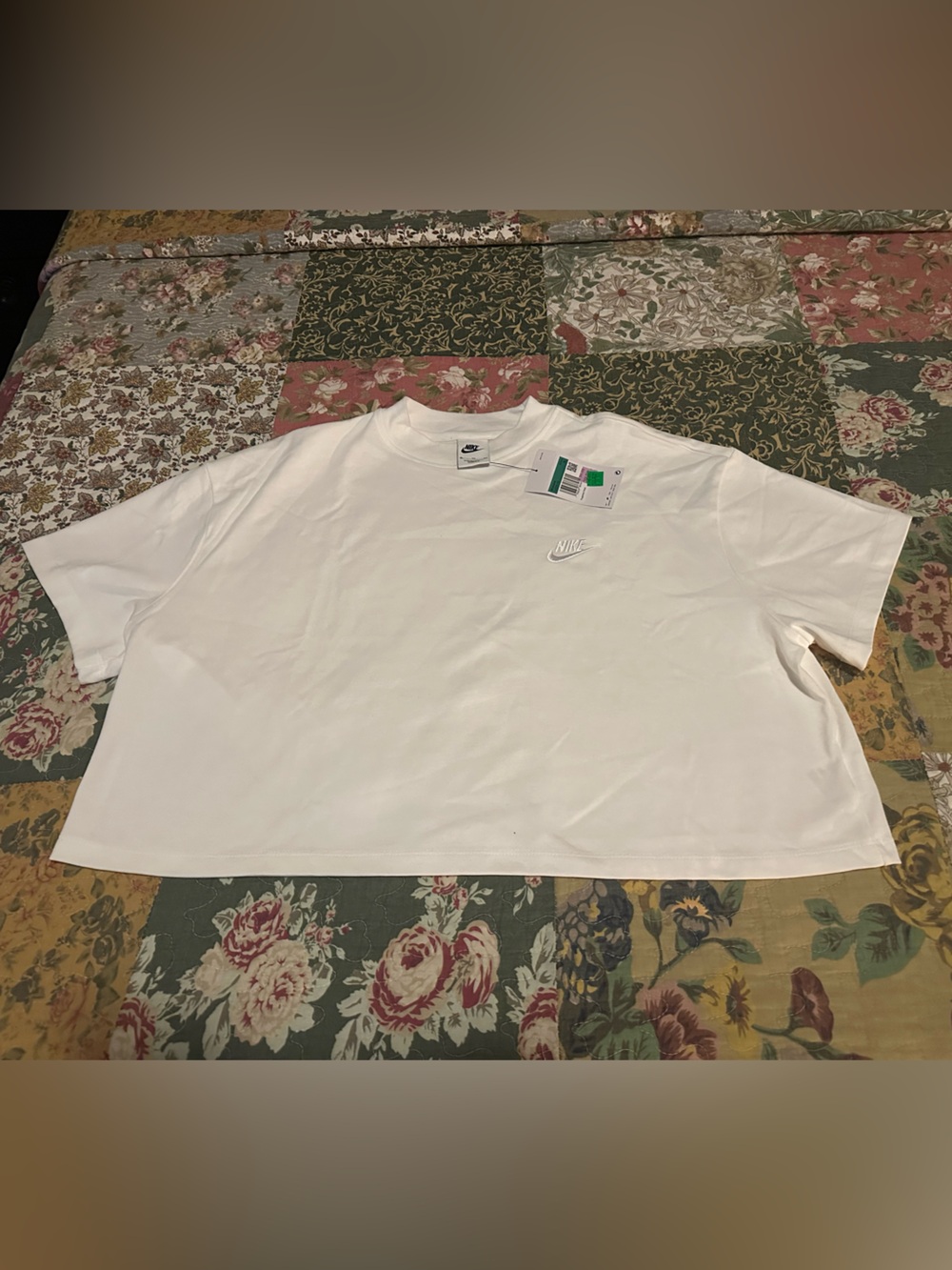 Nike Cropped Tee